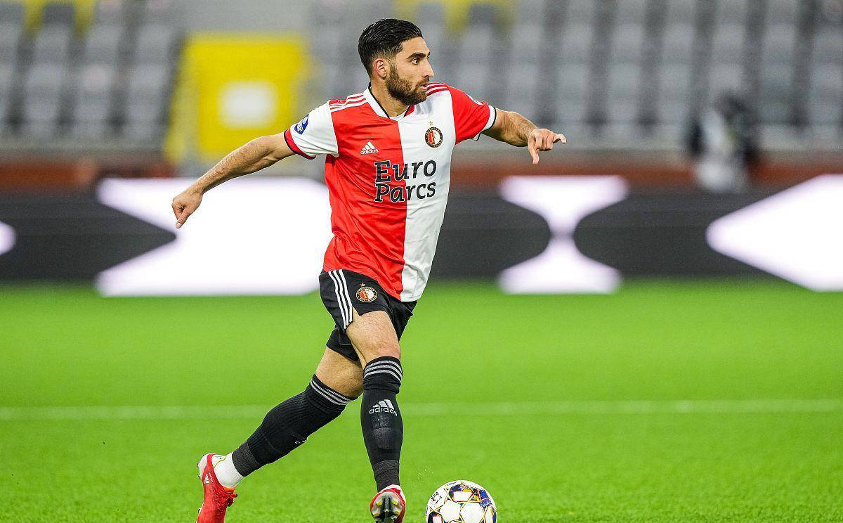 费耶诺德誓保欧冠席位：迎战兹沃勒能否延续强势？